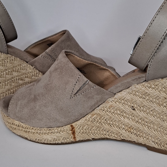 Big Buddha grey ankle strap wedge espadrille - Picture 13 of 13